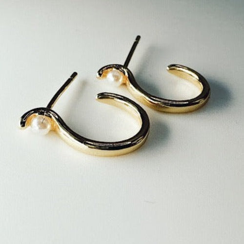 simple pearl hoop
